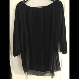 Black plus pleated top with lace on bottom Runs LG